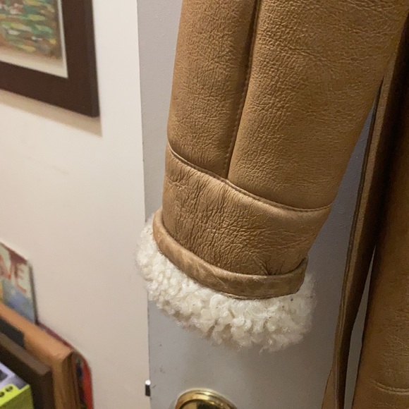 Privilego Tan Shearling Coat - Picture 13 of 16